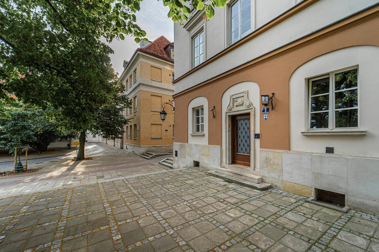 Rynek Nowego Miasta Two-level * Варшава