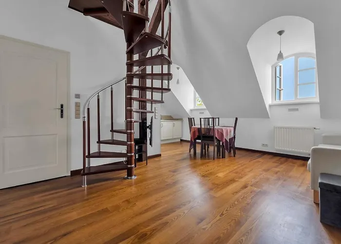 Rynek Nowego Miasta Two-Level Apartment